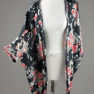 Abercrombie & Fitch Floral Knit Poncho - Black and Pink